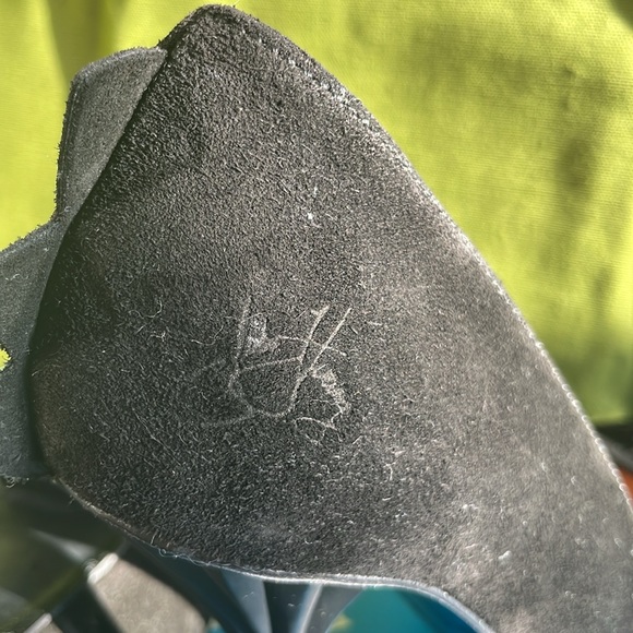 John Fluevog Venus pumps US 7 brand new in box - Picture 5 of 8